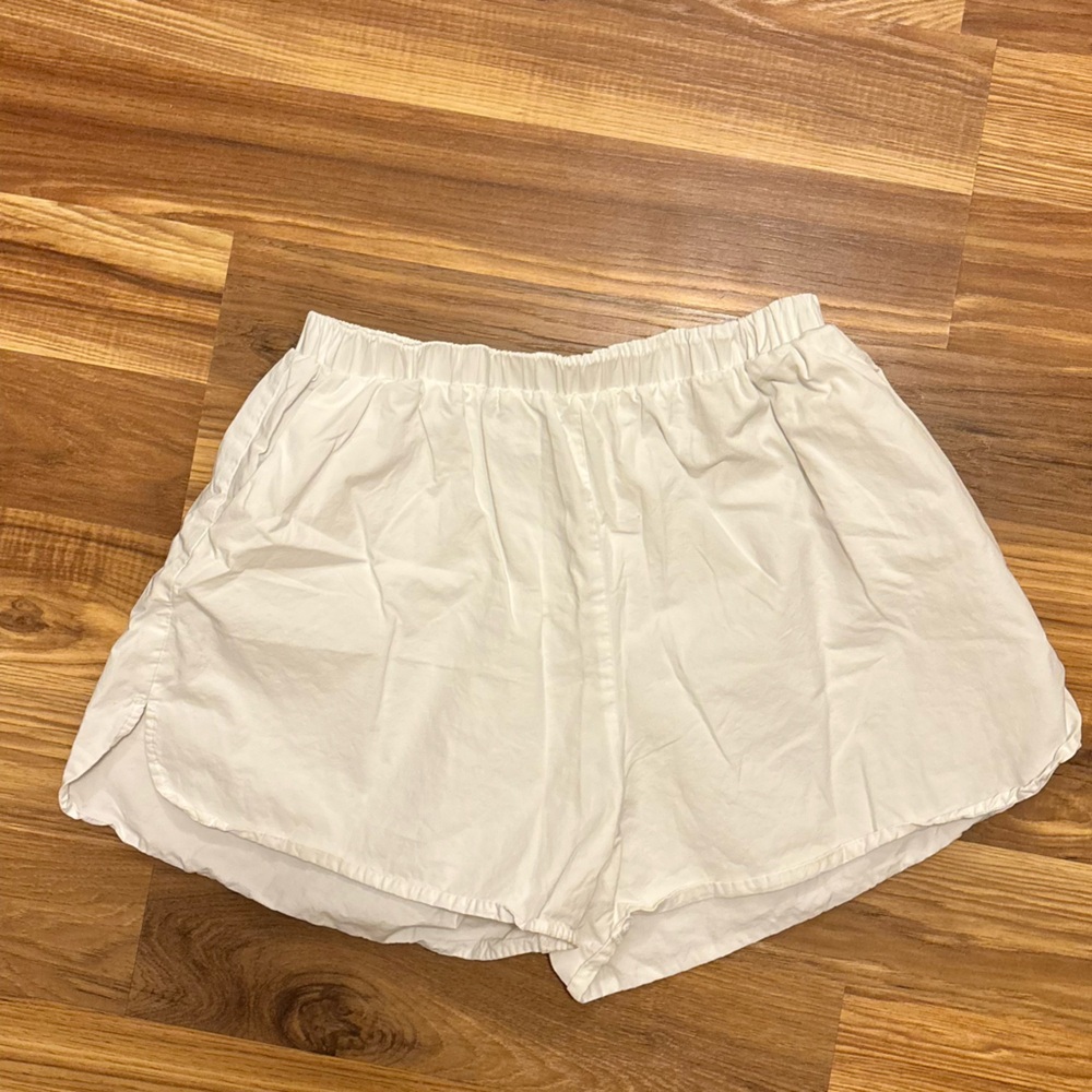 DISSH MAXIE WHITE COTTON SCOOP SHORT